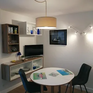  Appartement T1 Bis 30m2 100m Du Port 700m